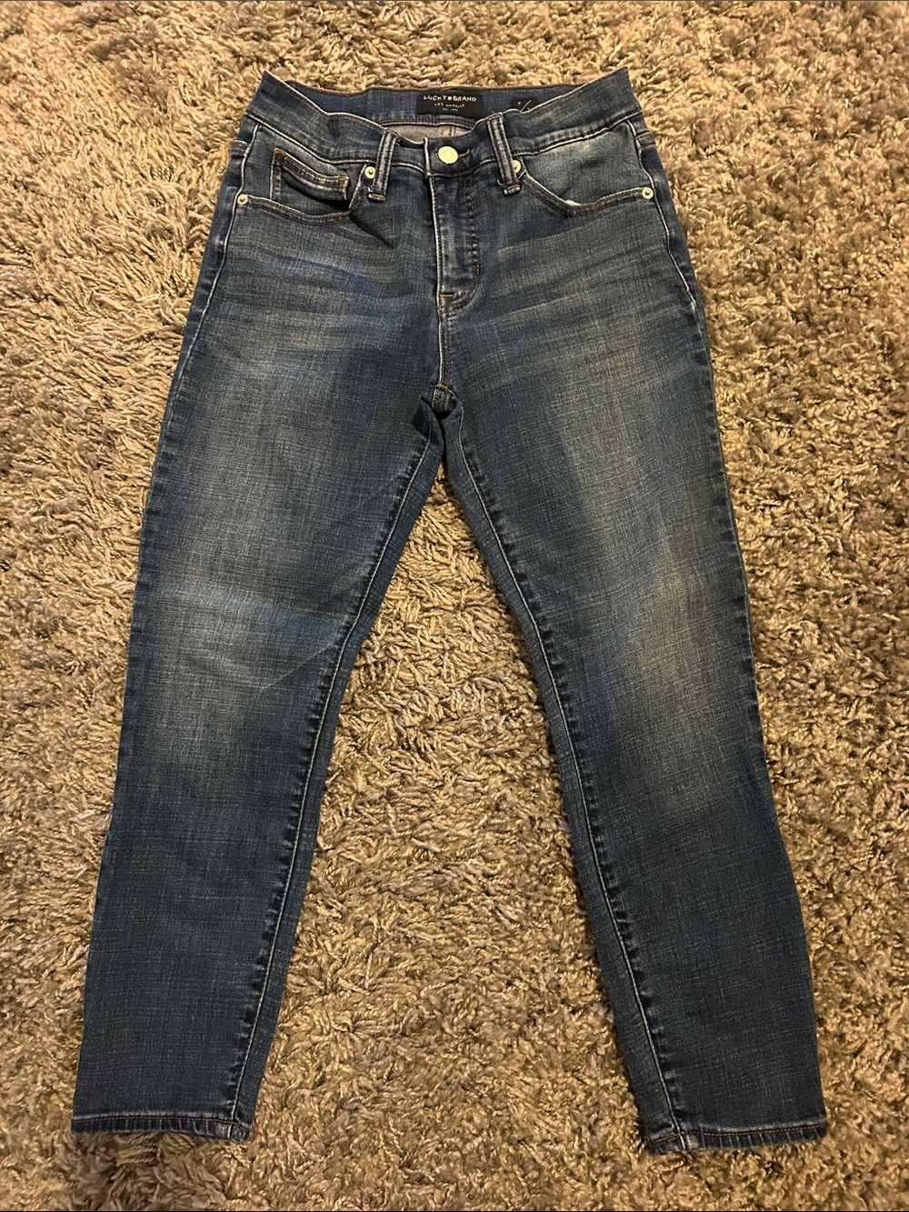 Lucky Brand Mid Rise Crop Ava Skinny Jeans in Medium Blue Wash size 6/28